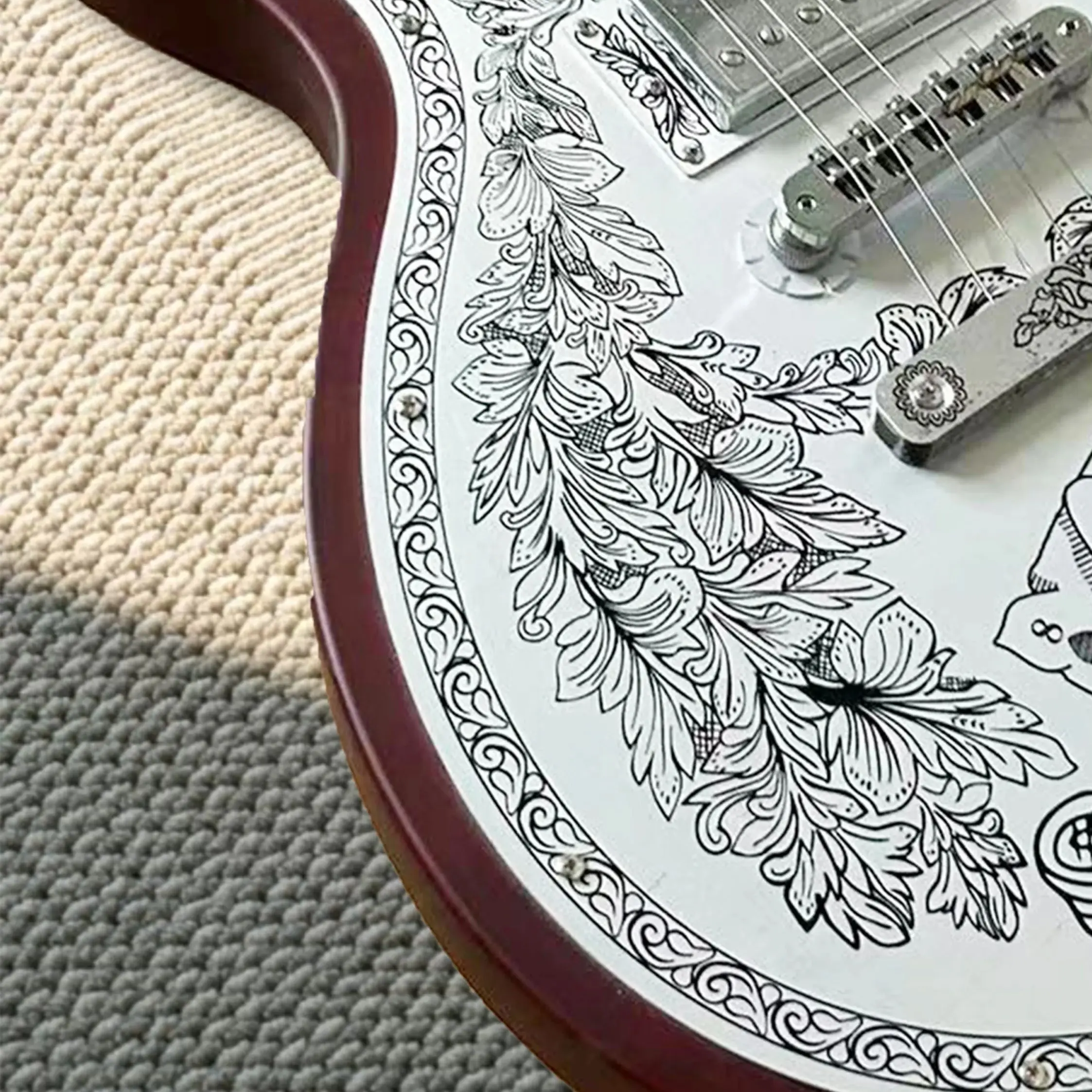 Classic Vintage Plate aluminum engraving Custom Metal Front Series Natural Electric Guitar Custom Shop