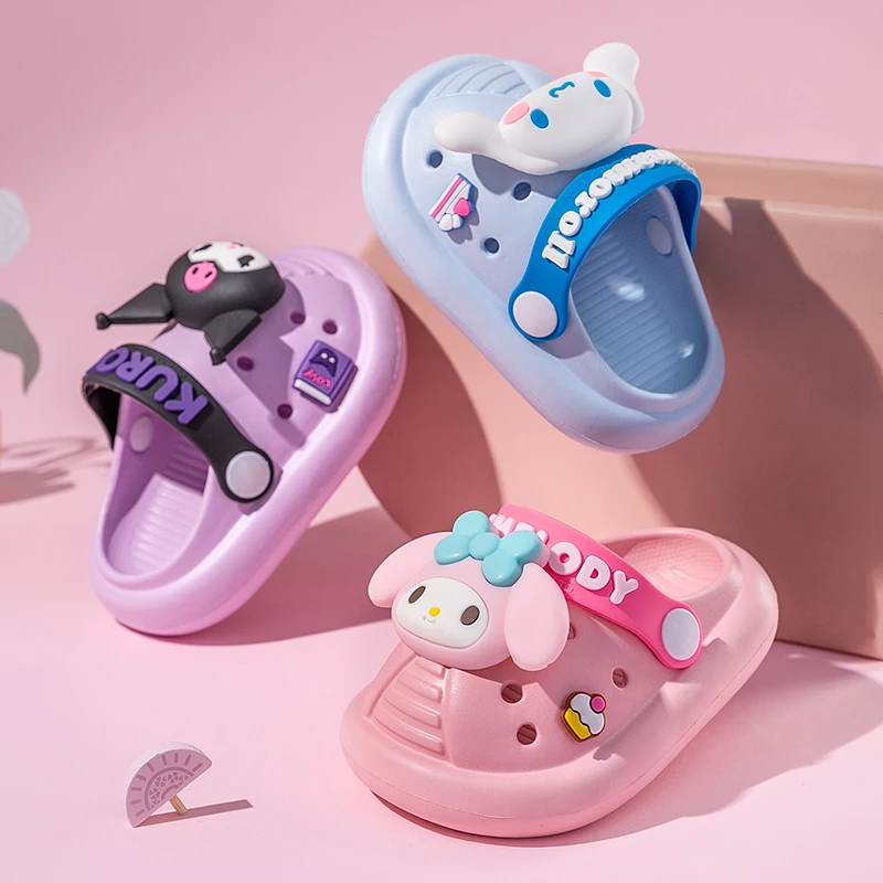 

New Sanrio children's slippers, summer indoor and outdoor non-slip cute soft soled slippers for girls