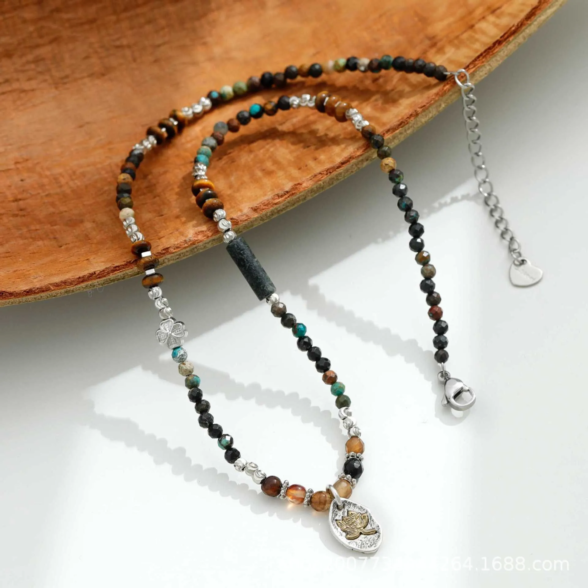 Titanium steel natural stone necklace dead wood flowers niche handmade versatile fashion temperament light luxury sense starting