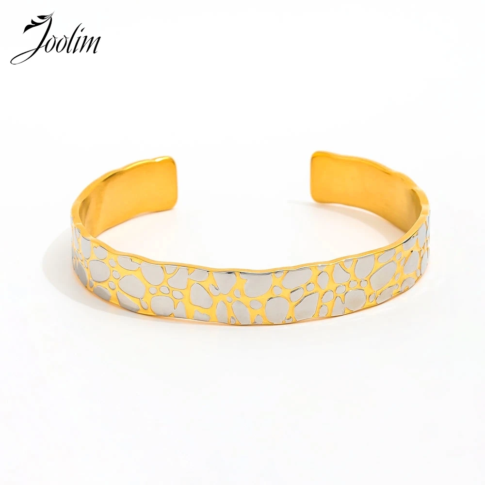 

Joolim Jewelry Wholesale High End PVD No Fade Solid Fashion Designer Cobblestone Pattern Cuff Stainless Steel Bracelet for Women