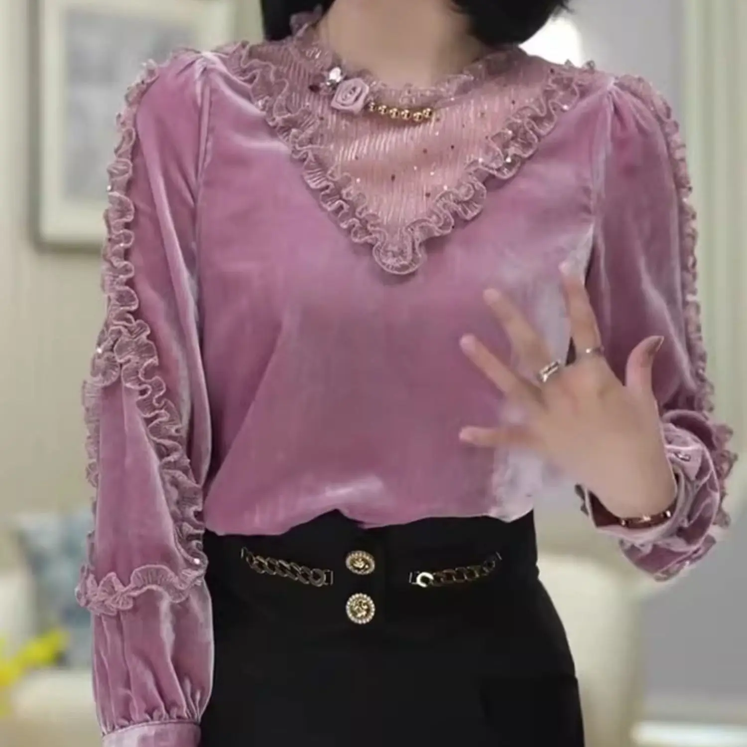Winter Pink Long-sleeved Velvet Shirt for Women 2025 Autumn New Fashionable and Versatile Top Blouses for Women Sexy Lady Tops