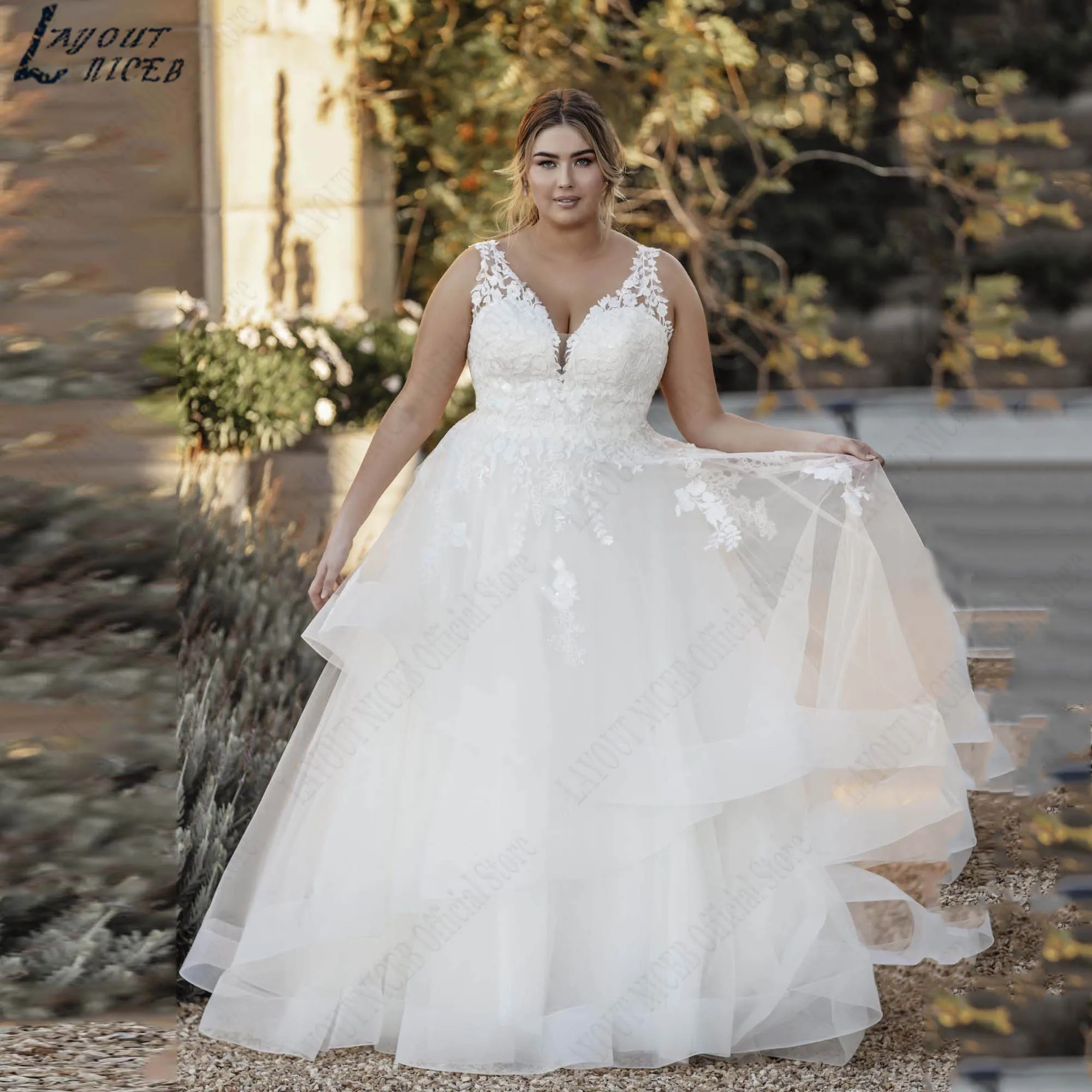 

A-line Appliques Wedding Dress with Tiered Ruffles V-neck Sleeveless Luxury Bridal Gowns Plus Size vestidos de novia Customized