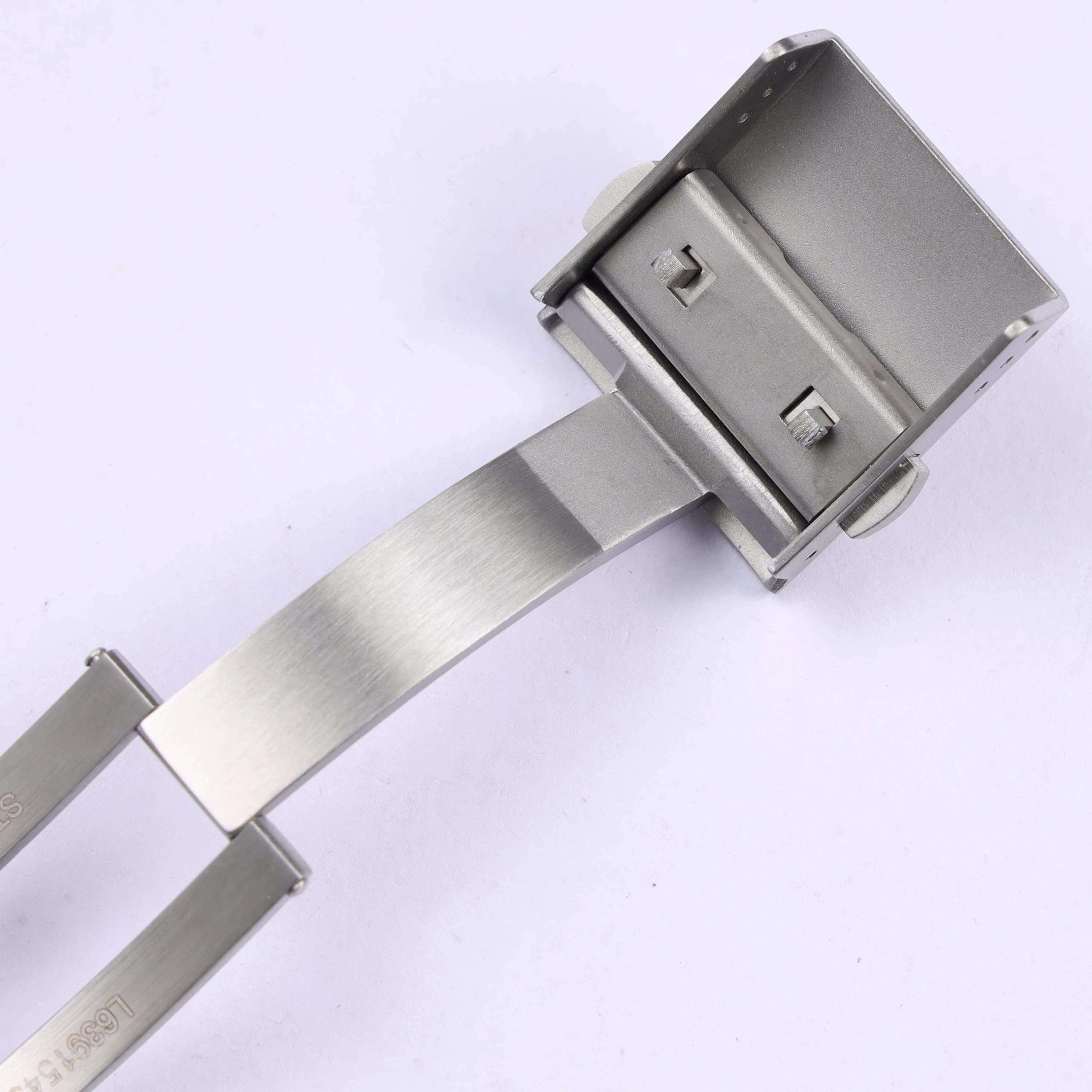 مشبك ساعة من الفولاذ المقاوم للصدأ مشبك نشر لحزام لونجين لونجين كونكويست هيدرو كونكويست L3.742 782 سلسلة 19 ملم