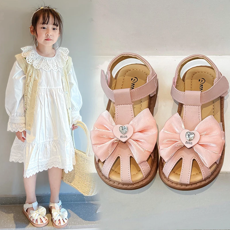 

2025 Elegant Summer New Style Korean Version Princess Children's Sandals Elegant Open Toe Stylish Versatile Cute Student Sandals