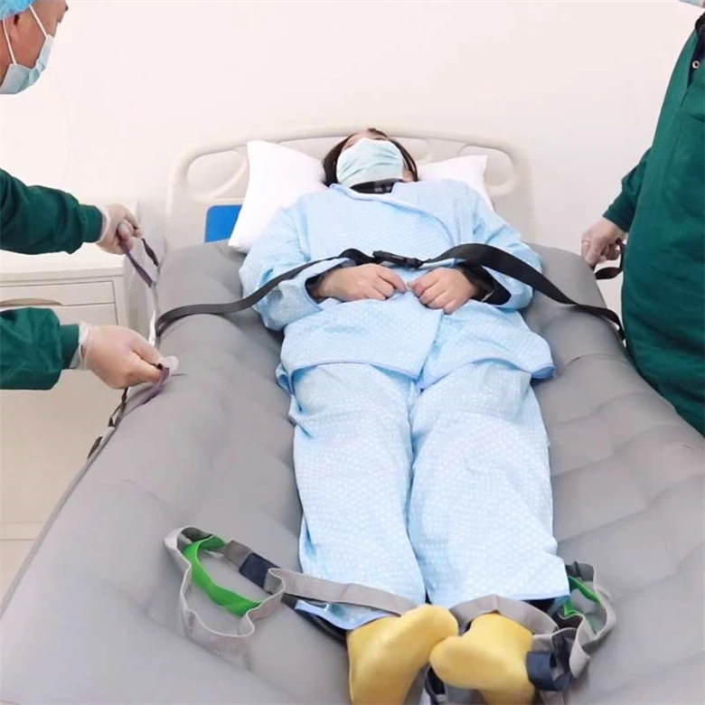 

Медицинский надувной матрас с разделенными ногами, боковая передача пациента альтернативного давления. Использование в режиме литотомии или на хирургических столах.