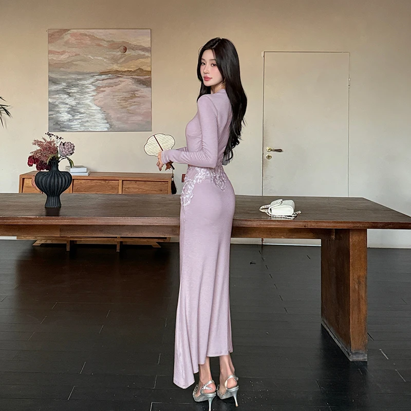 Sukienka wieczorowa w stylu retro neo-chińskim Y2k, fioletowa, obcisła, haftowana, z kwiatowymi wycięciami, syrenka, ołówkowa, elegancka, luksusowa, na imprezę, studniówkę.