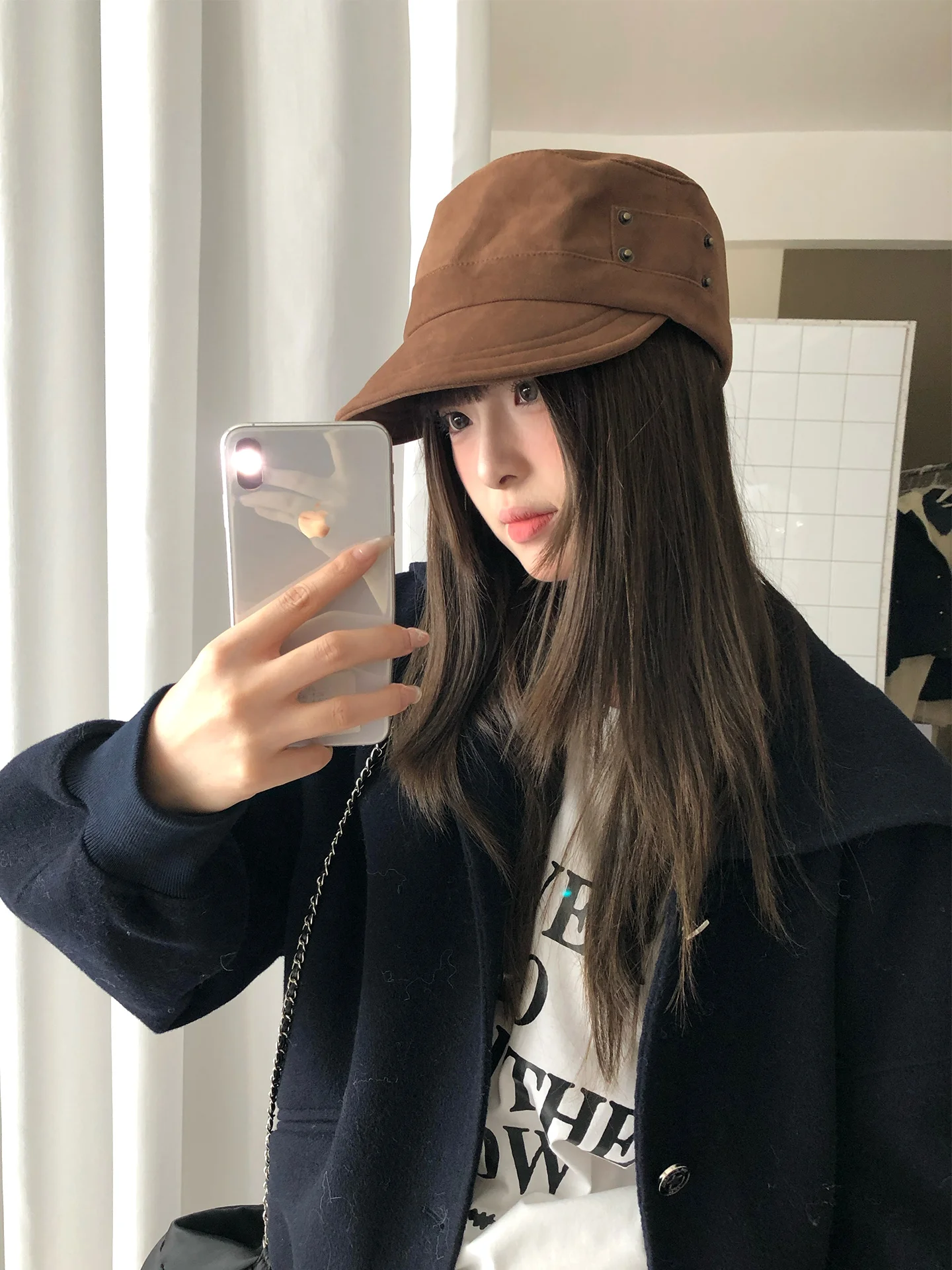 

Retro Suede Brown Beret For Women Autumn And Winter Flat-Top Equestrian Hat With Temperament