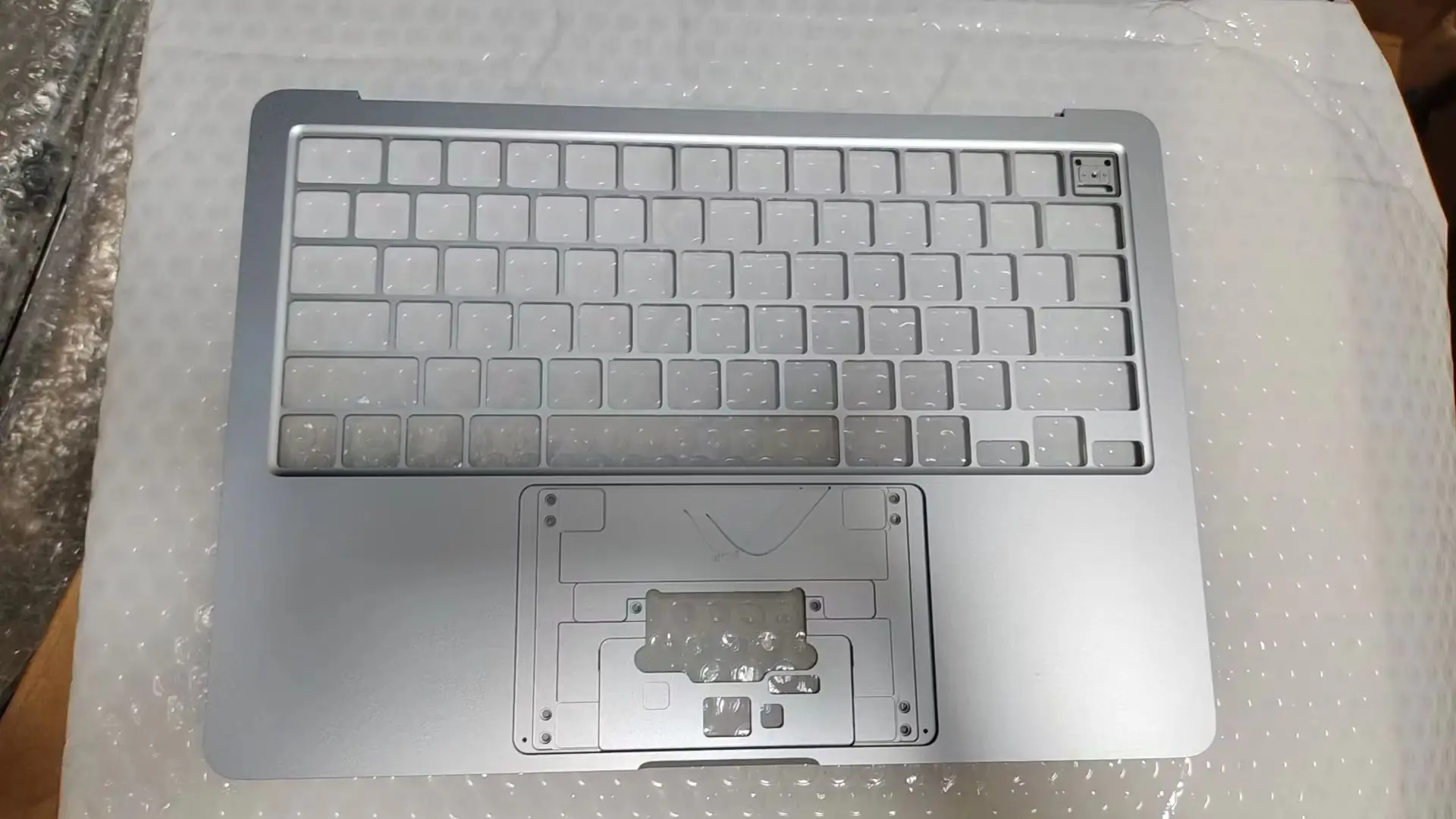topcase-99-nuovo-per-macbook-air-a3240-senza-tastiera-layout-us-uk-colori-argento-starlight-sky-blue-midnight