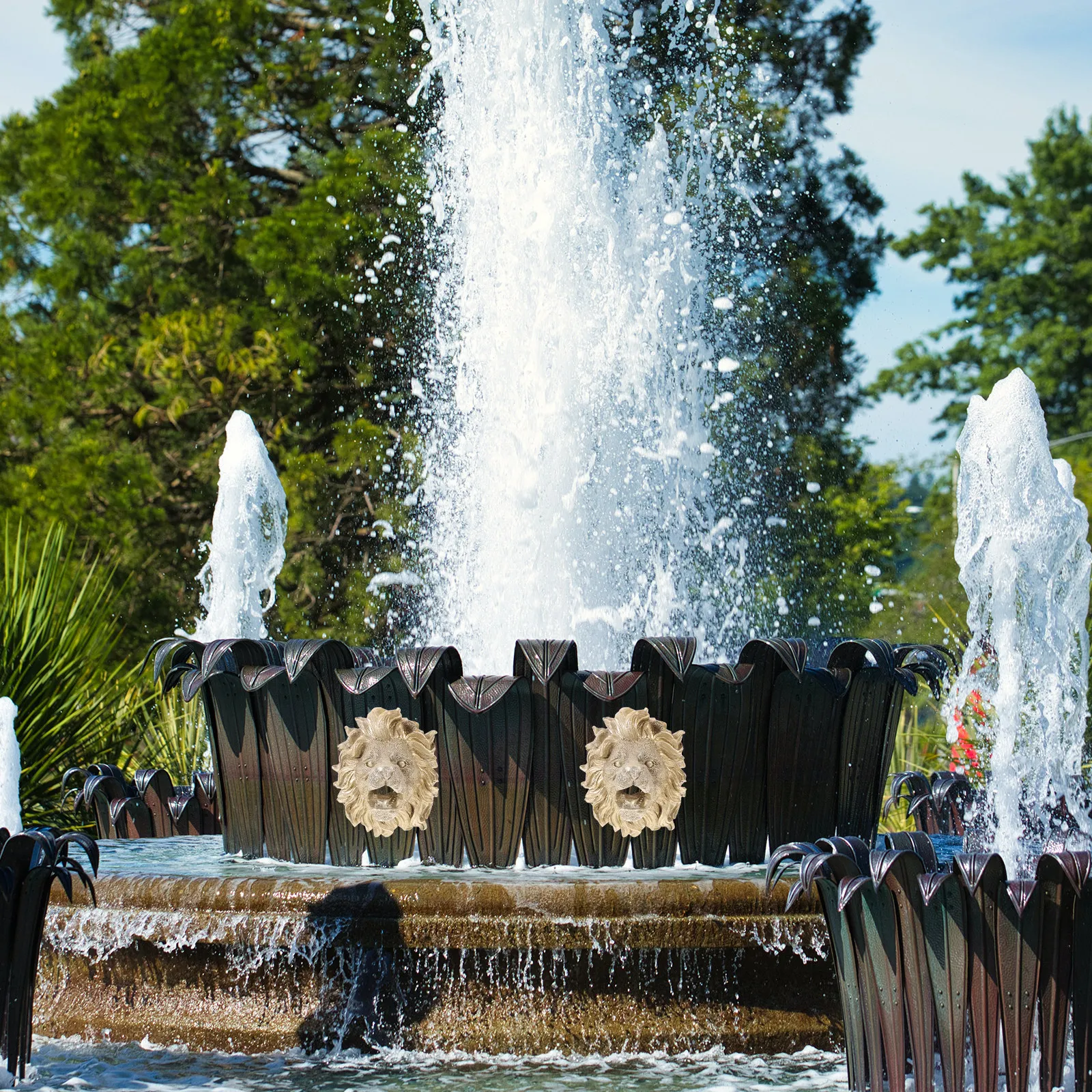 

Lion Head Fountain Nozzle Resin Wall Mount Outdoor Garden Yard Ornament Pond Sprinkler Decorative Water Sprayer Easy Install