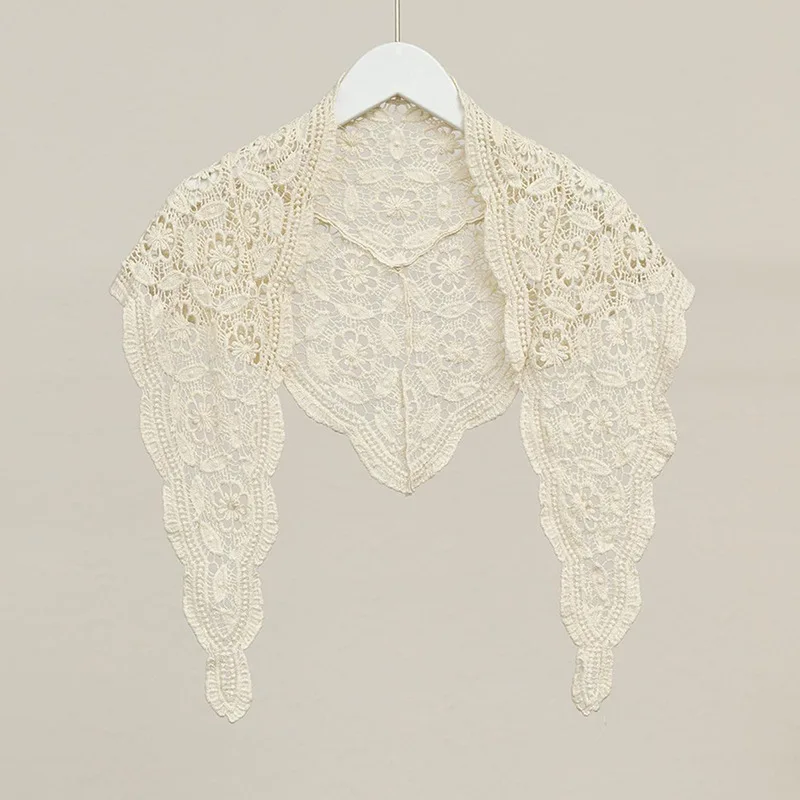 BohemianCrochet Triangle Scarf - Delicate Lace Kerchief Wrap,Floral Openwork Shawl Collar for Women,Lightweight Spring Accessory