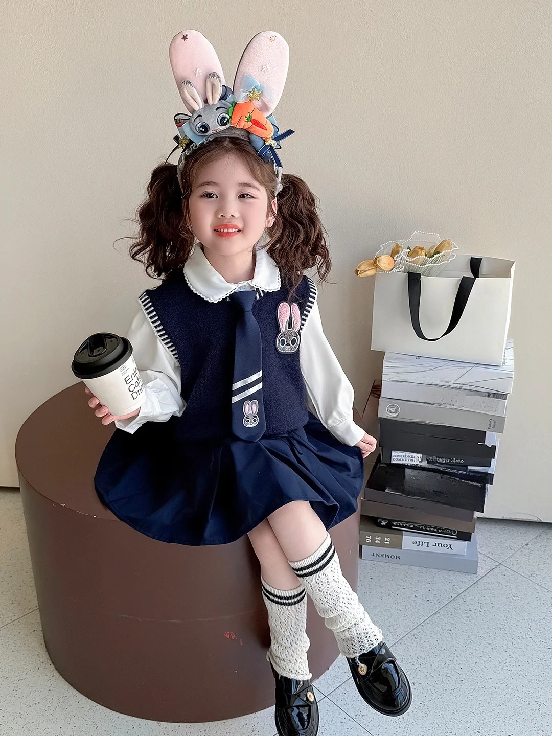 

Girls Spring New Cartoon Rabbit Knitted Sweater Vest Doll Collar Blouse Skirt Tee Piece Set Breathable Long Sve irt