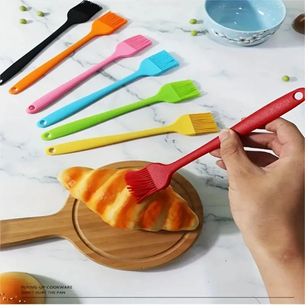 Silicone Oil Brush,Multifunctional Baking Brushes for Cakes Desserts,Home DIY Basting Brush for Sauce Marinade BBQ Cooking Tools