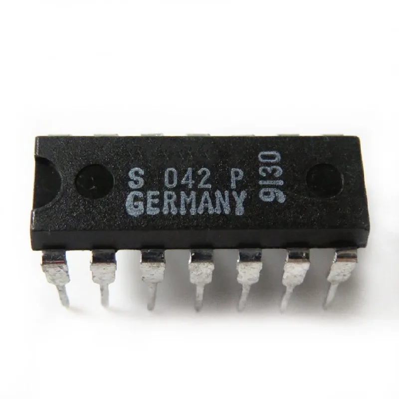 S042P S042 CM6802TBHX CM6802 TOP242YN TOP242 LMC6484AIN LMC6484 LF33CV LF33 STRW6262 STR-W6262 W6262
