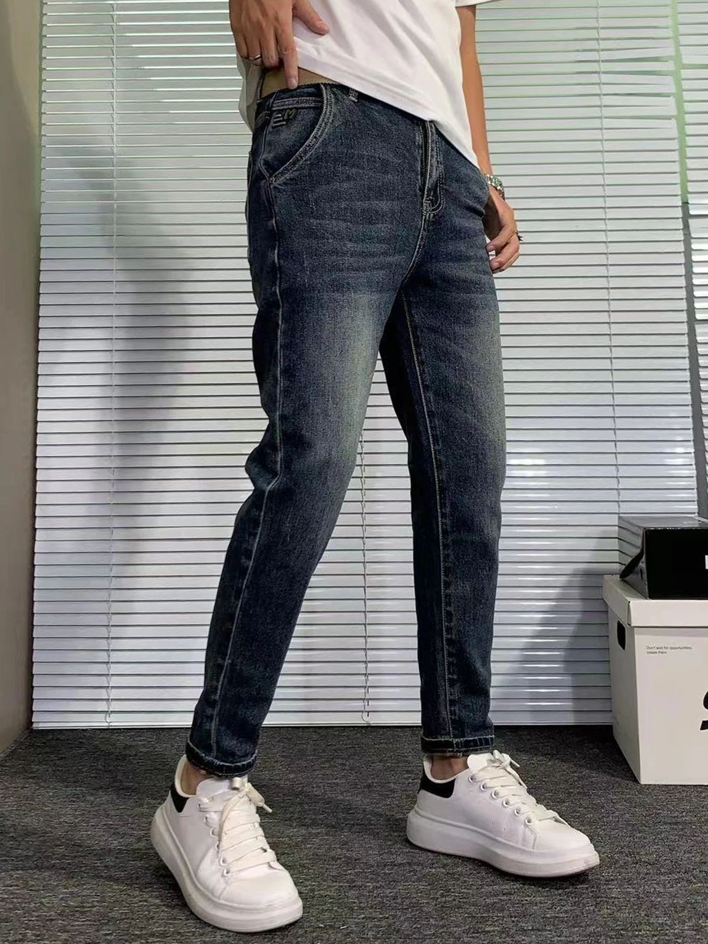 

Мужские джинсы узкого кроя в стиле ретро с диагональными четками, высокая эластичность, удобная смесь хлопка и полиэстера для осеннего сезона