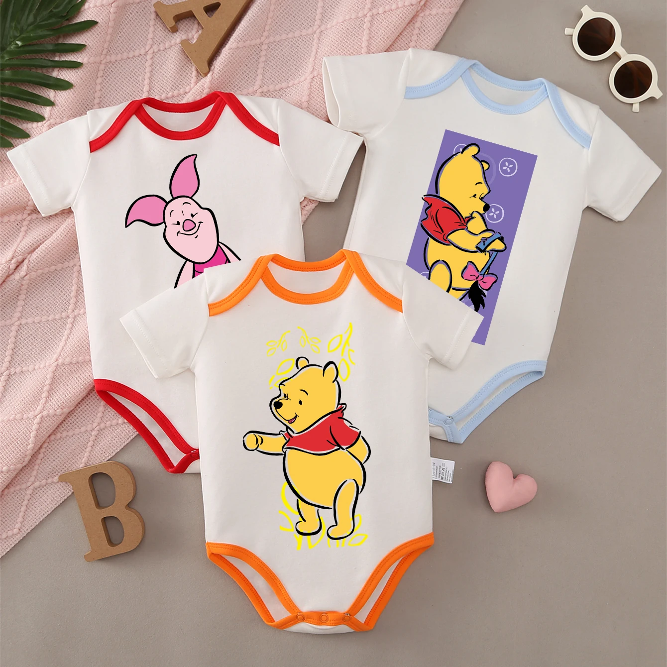 

MINISO&Disney Jointly Signed 100% Cotton Baby Clothe Baby Onesie Bodysuit Winnie The Pooh Cute Print for 0 To 12 Months Newborn