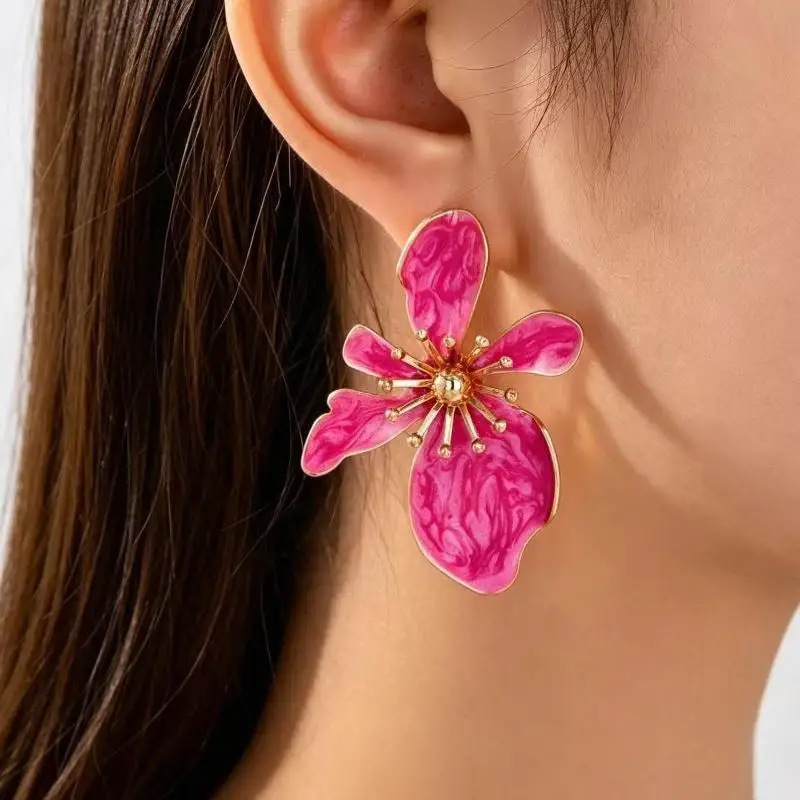 Marbled Enamel Flower Earrings Glossy Gold Trim Fashionable Chic Design Hypoallergenic for Wedding Homecoming Party