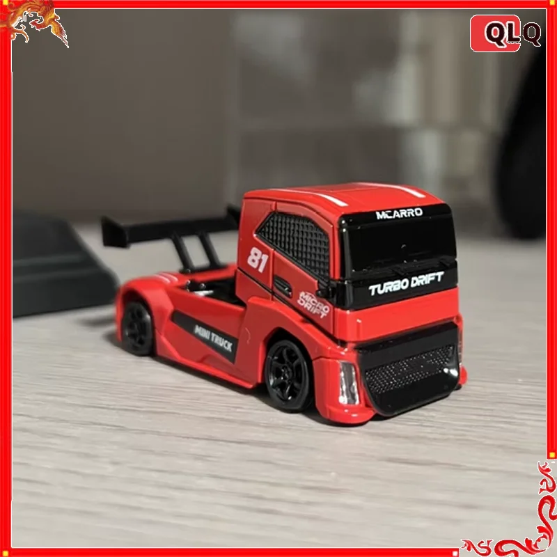 

MCARRO RC Drift Truck 1:87 Scale 4WD 2.4G Remote Control Electric Mini Cargo Truck Toy Model For Children Adults