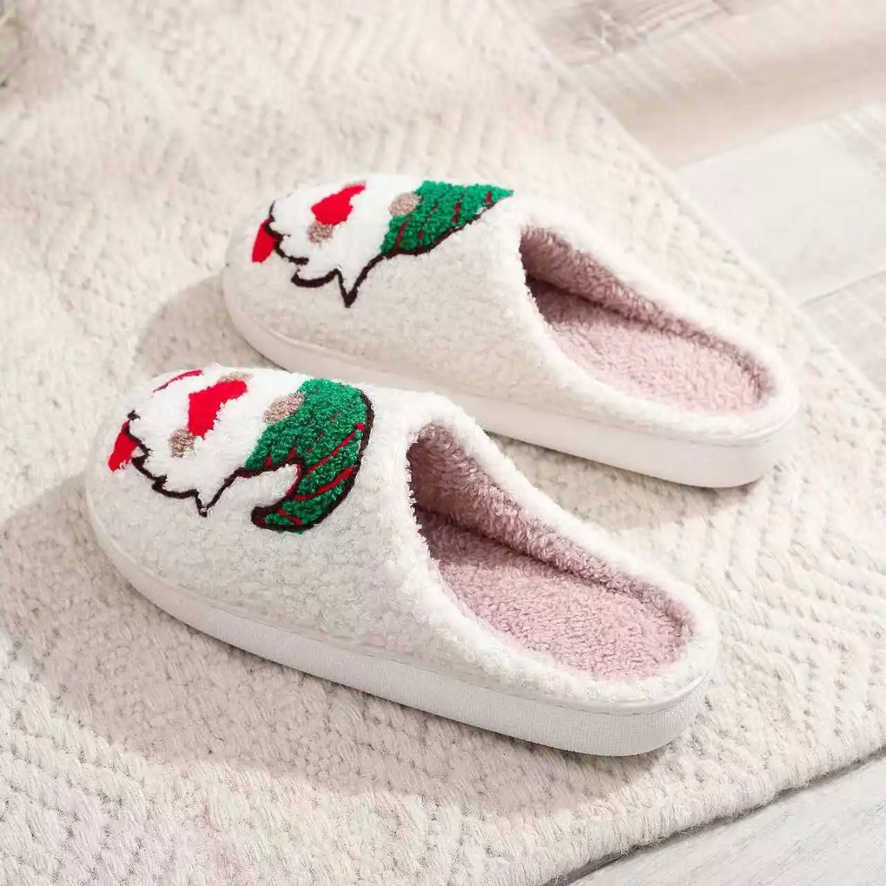 

Winter fashion cute embroidered plush slippers for home use with anti-slip and quiet features suitable for leisure activities