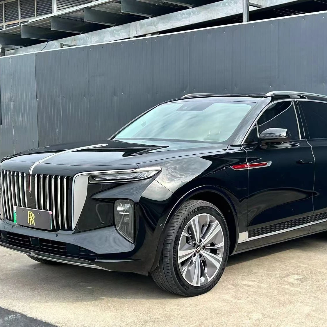 HOT SELL Top Luxury Vehicles Hongqi Ehs9 690km Range E-hs9 6 Seats SUV 0km Used Electric Car