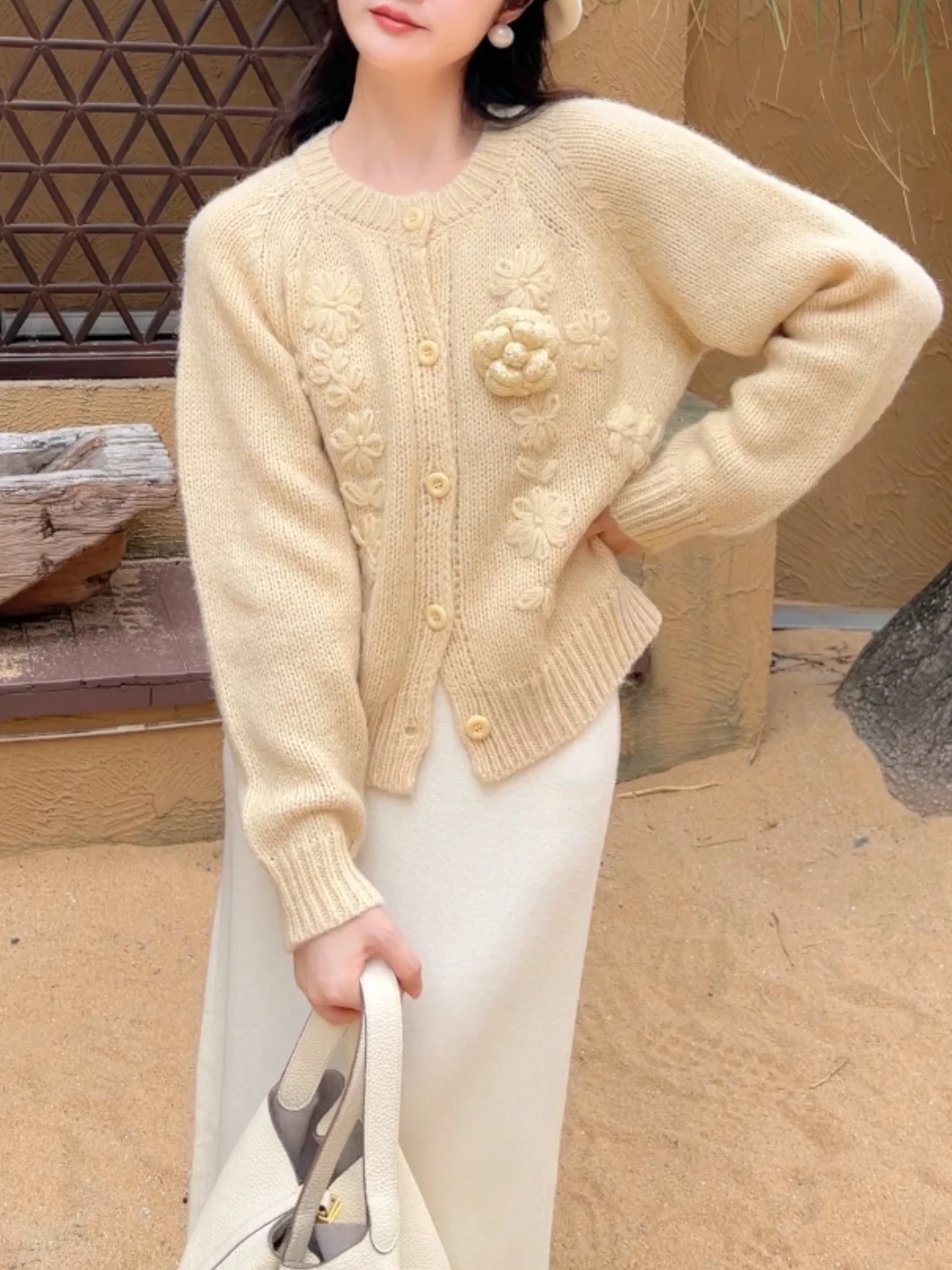 

Мягкий желтый свитер Joey с вышивкой, удобный осенне-зимний трикотаж, повседневный, свободного кроя, с длинными рукавами, круглый вырез