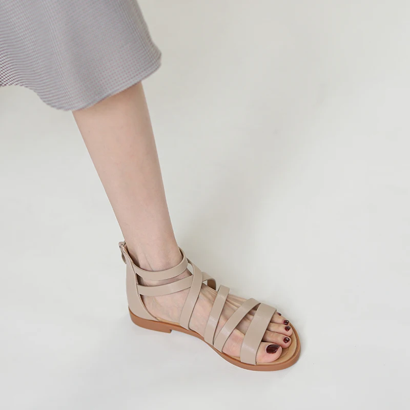 

Summer Brand new Roman women's sandals with flat bottom, comfortable back zipper, anti slip, vacation beach shoes Big size