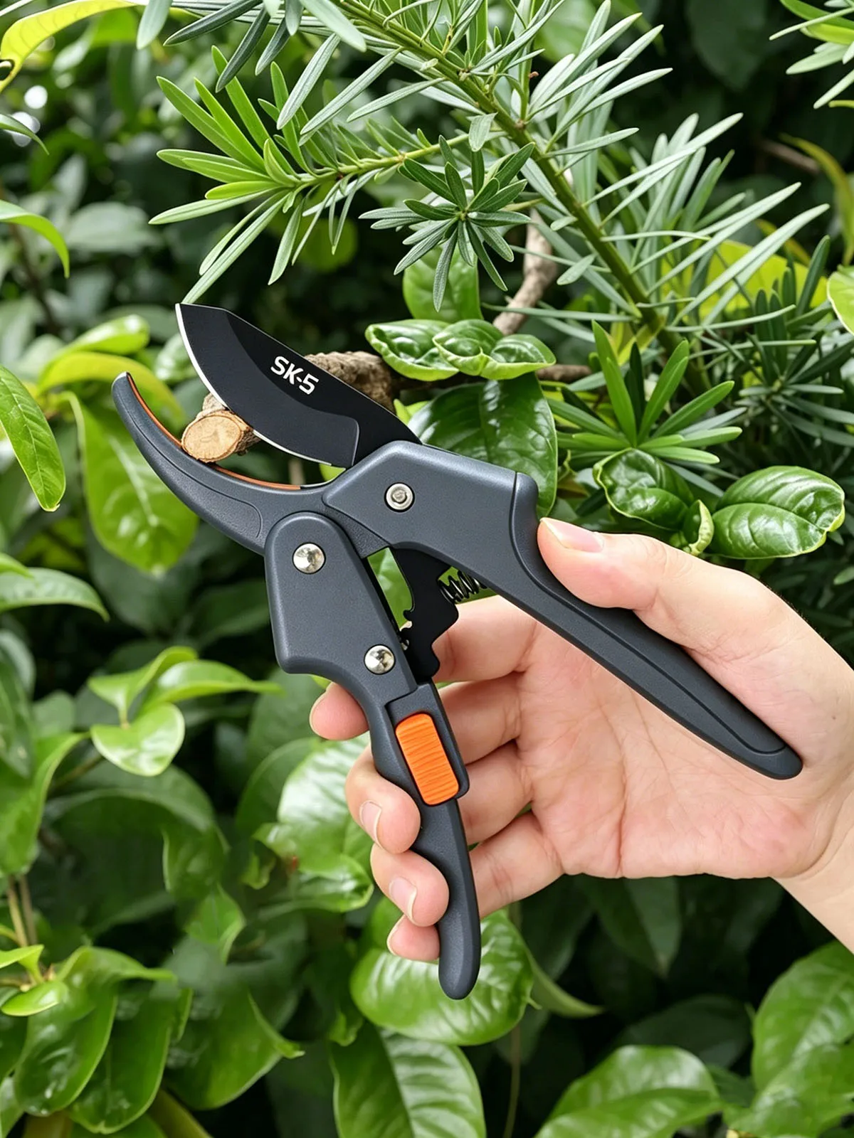 SK5 Stainless Steel Pruning Shears Labor Saving Garden Scissors Fruit Tree Floral Branch Trimmer Gardening Cutting Tool