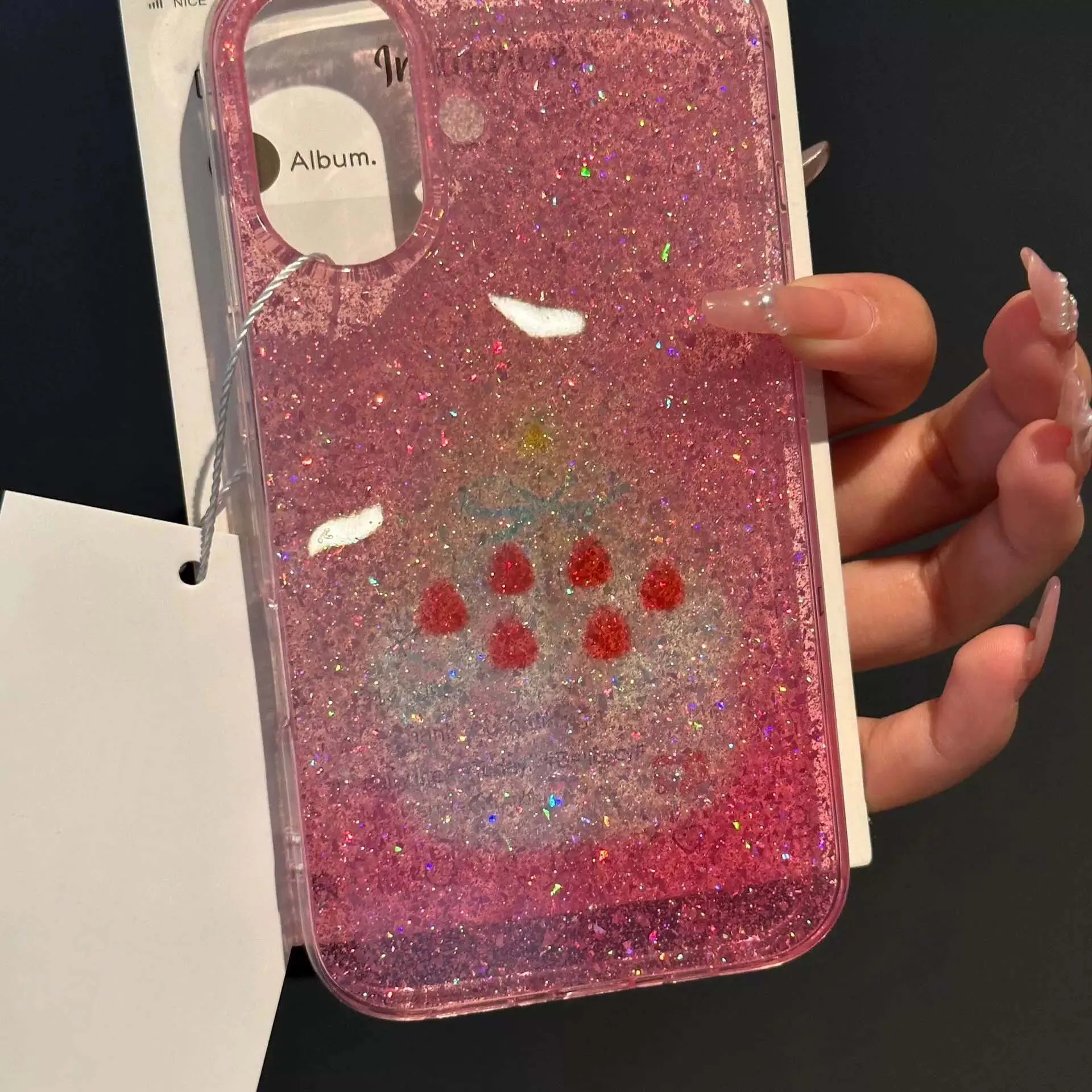 Glitzer-Handyhülle mit rosa Erdbeer-Torten-Motiv für iPhone 11 12 13 14 15 16 17 18 Pro Max – Detail 2