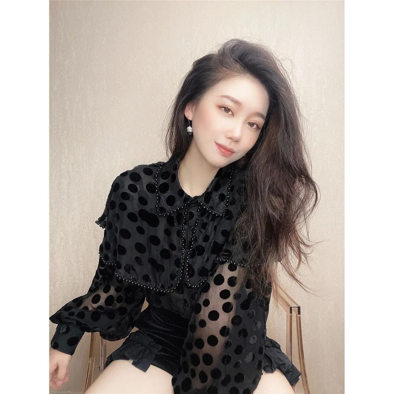 Autumn New Hollowed Out Polka Dot Long Sleeved Shirt with Niche Design Pearl Cape Shirt Loose Fitting Women\'s Shirt