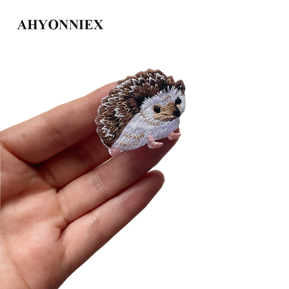 Cute Hedgehog Patch Embroidery Sticker Iron on Patches for Clothing Applique Embroidery DIY Clothing Accessories