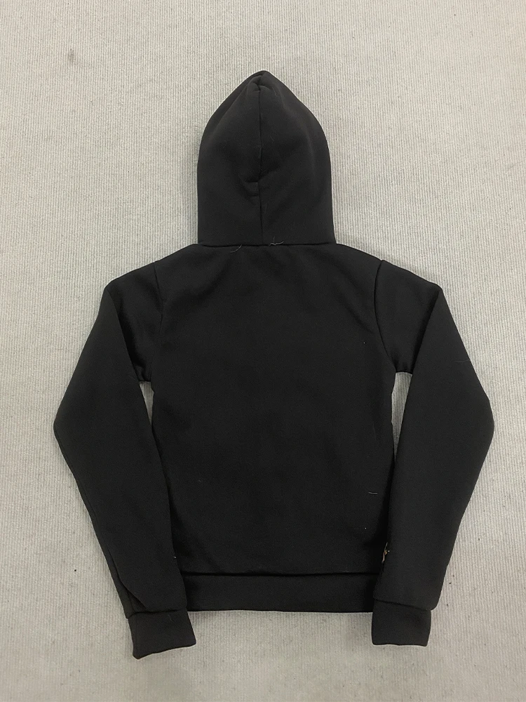 سترة بغطاء للرأس بحروف بيضاء كلاسيكية أمريكية كلاسيكية للنساء شتوية مبطنة بالفرو الصناعي سترة مريحة ملابس خروج 2026 جديدة #3