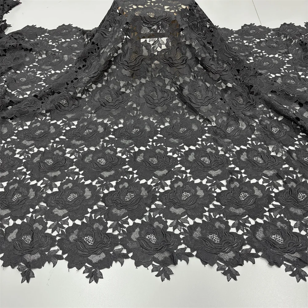 Neuer Stil 2026 Hochwertiger Spitzenstoff Wasserlösliche Bestickte Modische Weiche Weiße/Schwarze Spitze 5 Yards – Detail 6