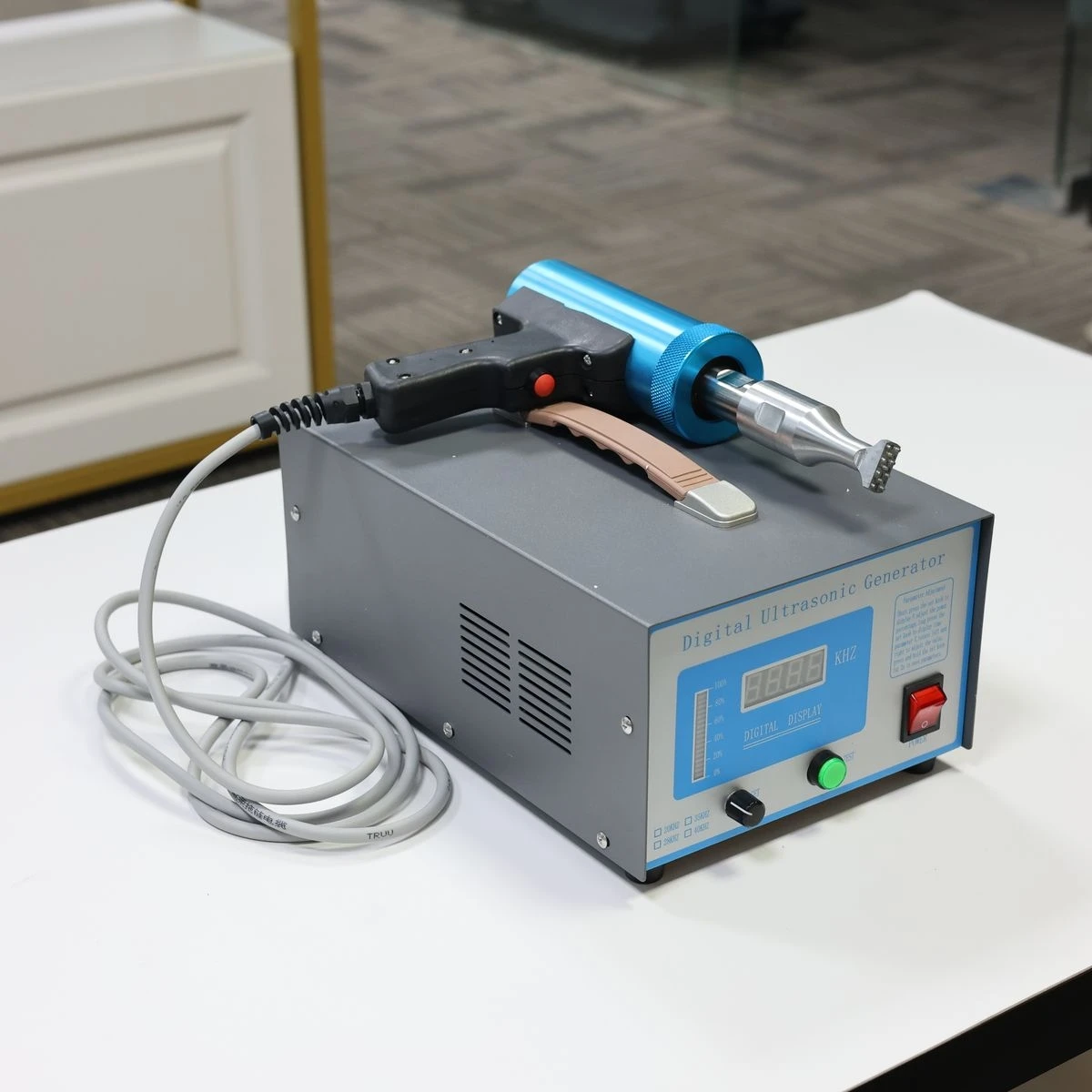 

KH-28KHZ Handheld Ultrasonic Plastic Welding Machine for Pvc Conveyor Belt,Chicken Manure Belt Sonic Welder
