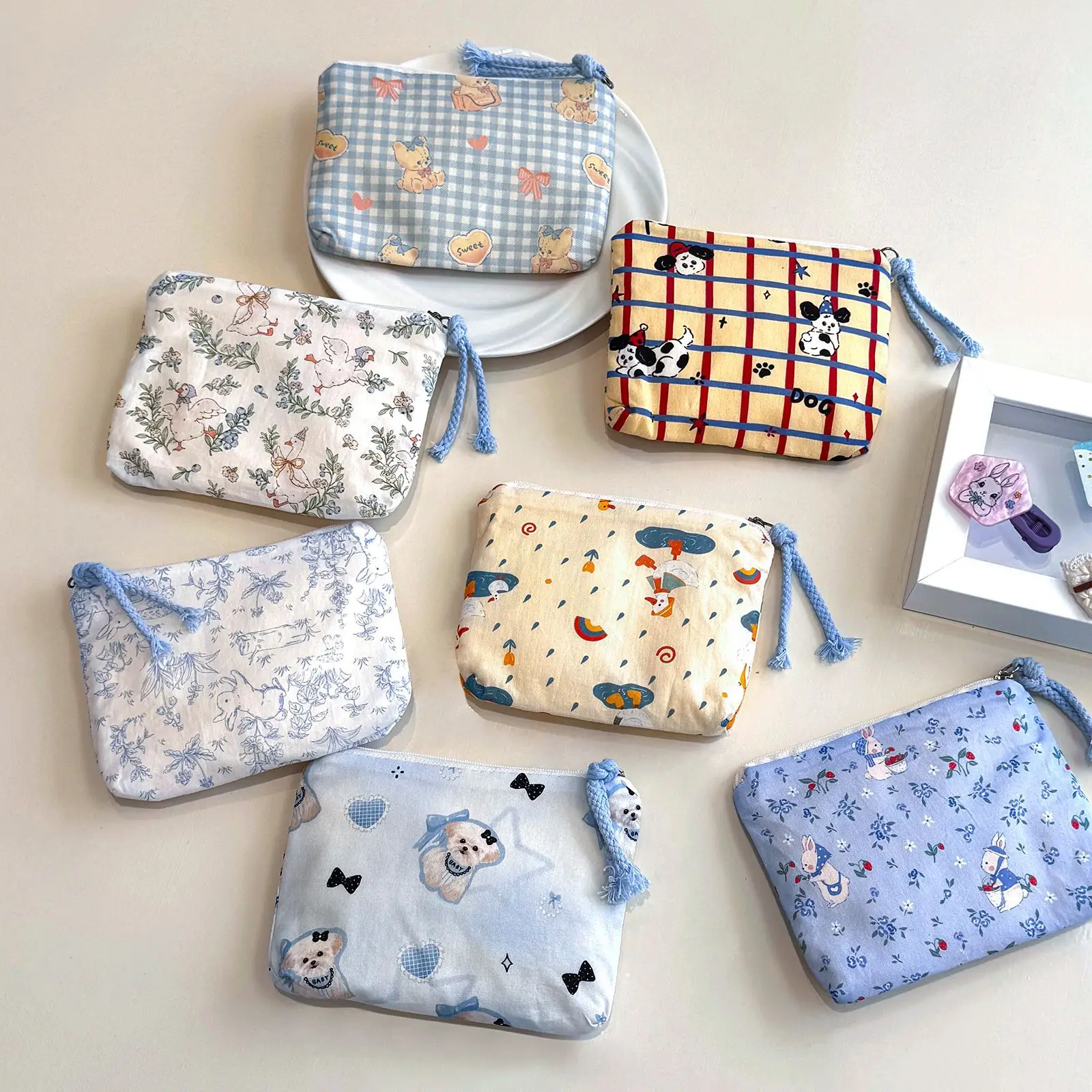 1PCS Cute Mini Storage Bag Portable Lipstick Cosmetic Bag Women Sanitary Napkin Coin Purse Travel Organizer Pouch
