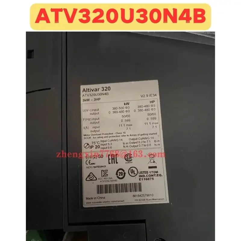 Novo conversor de frequência original ATV320U30N4B