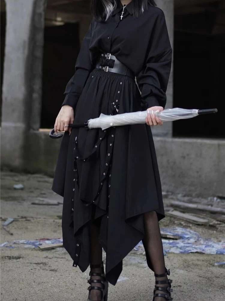 

Новинка 2023 года, винтажная уличная юбка нестандартной формы в стиле панк + готические темные рубашки в стиле ретро, комплект из 2 предметов, длинные юбки средней длины с пряжкой Y2k