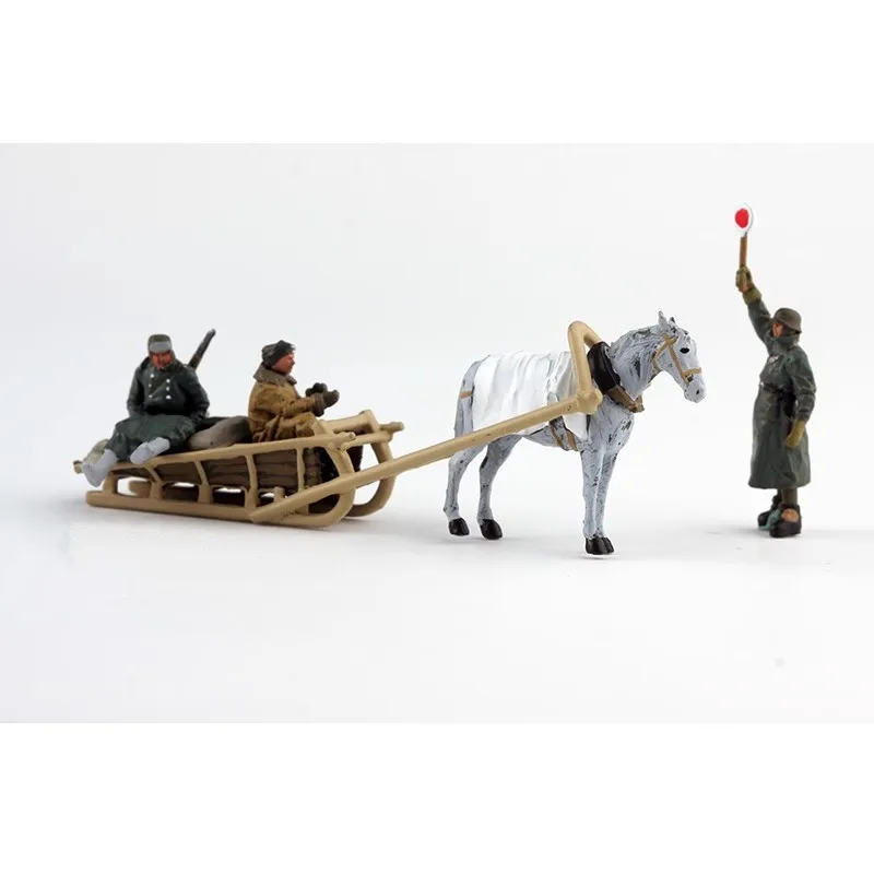 

1/72 Scale 4Pcs Winter Carriage Combination Vehicle Mounted Winter Soldiers Action Figures Model DIY Scene Accessory Collection