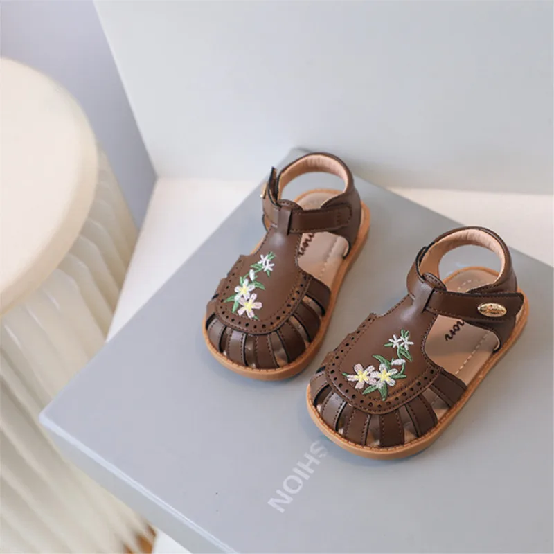 2023 New Summer Kids Sandals For Girls  Leather Cut-outs Embroidery Children Shoes Soft Sole Fashion Toddler Kids Sandals 21-30