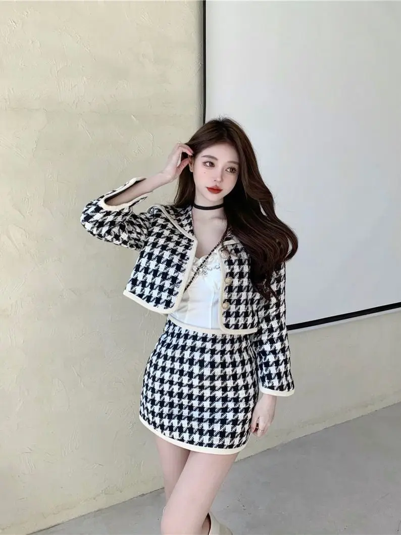 Herbst Frauen Französisch Elegante Zwei Stück Set Patchwork Abnehmen Design Blazer und Rock Set Casual Veranstaltungen Chic Warme Tweed Anzug 2025