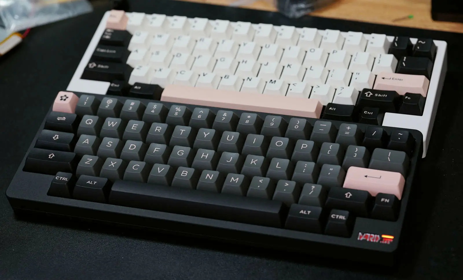 Duang60v2 customized mechanical keyboard PCB hot plug Bluetooth cable dual-mode liner, supporting Falcon