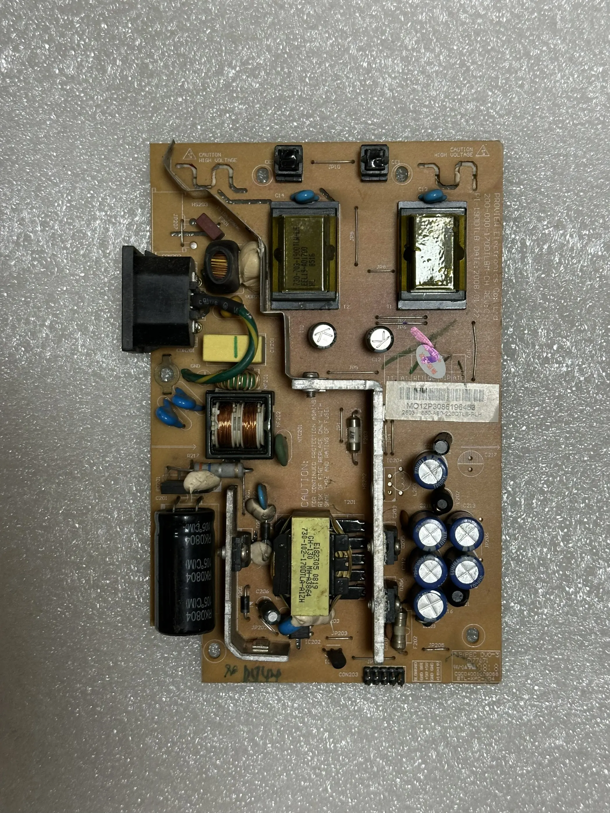 

PI-1900TLB 200-000-170DTLBM-CH REV C