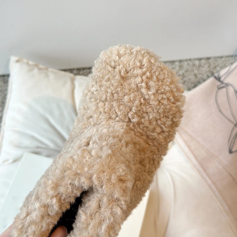 Autunno Inverno Neonate Ragazzi Stivali da neve Scarpe per bambini all'aperto Stivali per bambini in peluche Scarpe per neonati con suola morbida antiscivolo