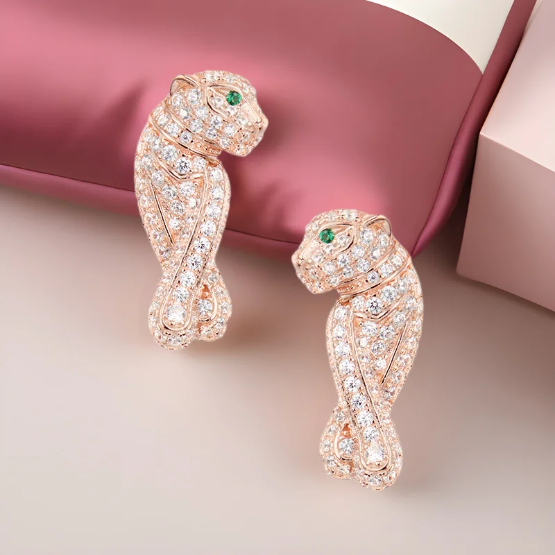 

Europe and America S925 silver-gold-plated trendy jewelry for both men and women, set with 3A zircon leopard stud earrings