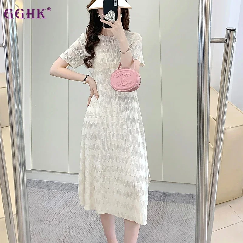 GGHK Pleated Women Casual Dress 2024 Summer New Solid Color Round Neck Short-sleeved Loose Big Yards Temperament Fashion Dresses