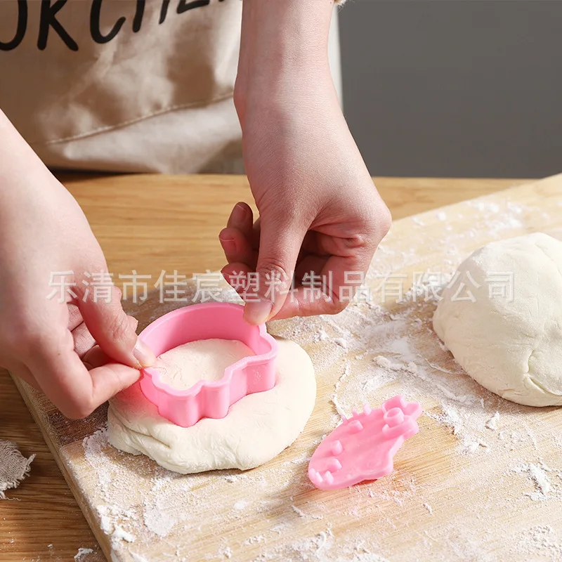 2024 Kawaii Cute Hellokittys Mold Fruit Cake Biscuits Food Diy Moulding Rice Ball Student Cute Toys Birthday Gift for Kids