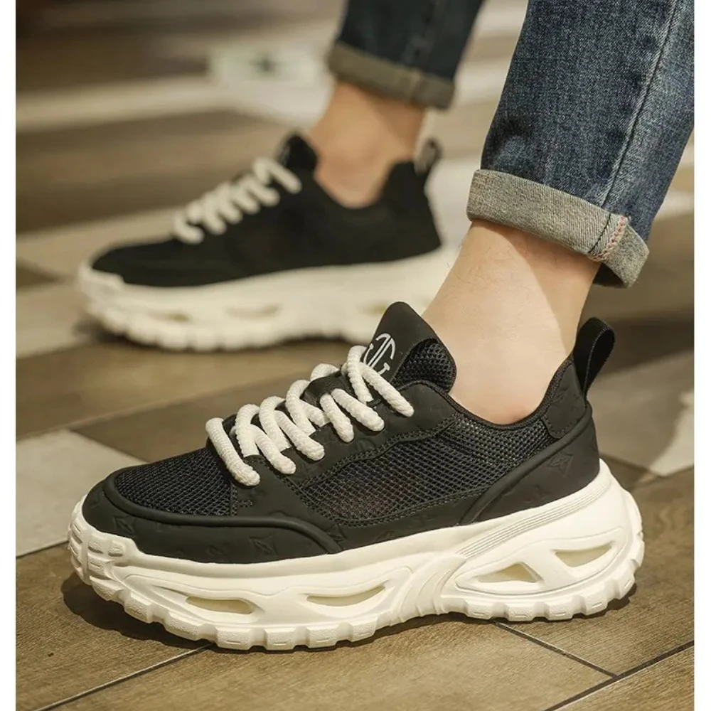 

New men's casual sports breathable super portable and mesh rubber sole dad shoes