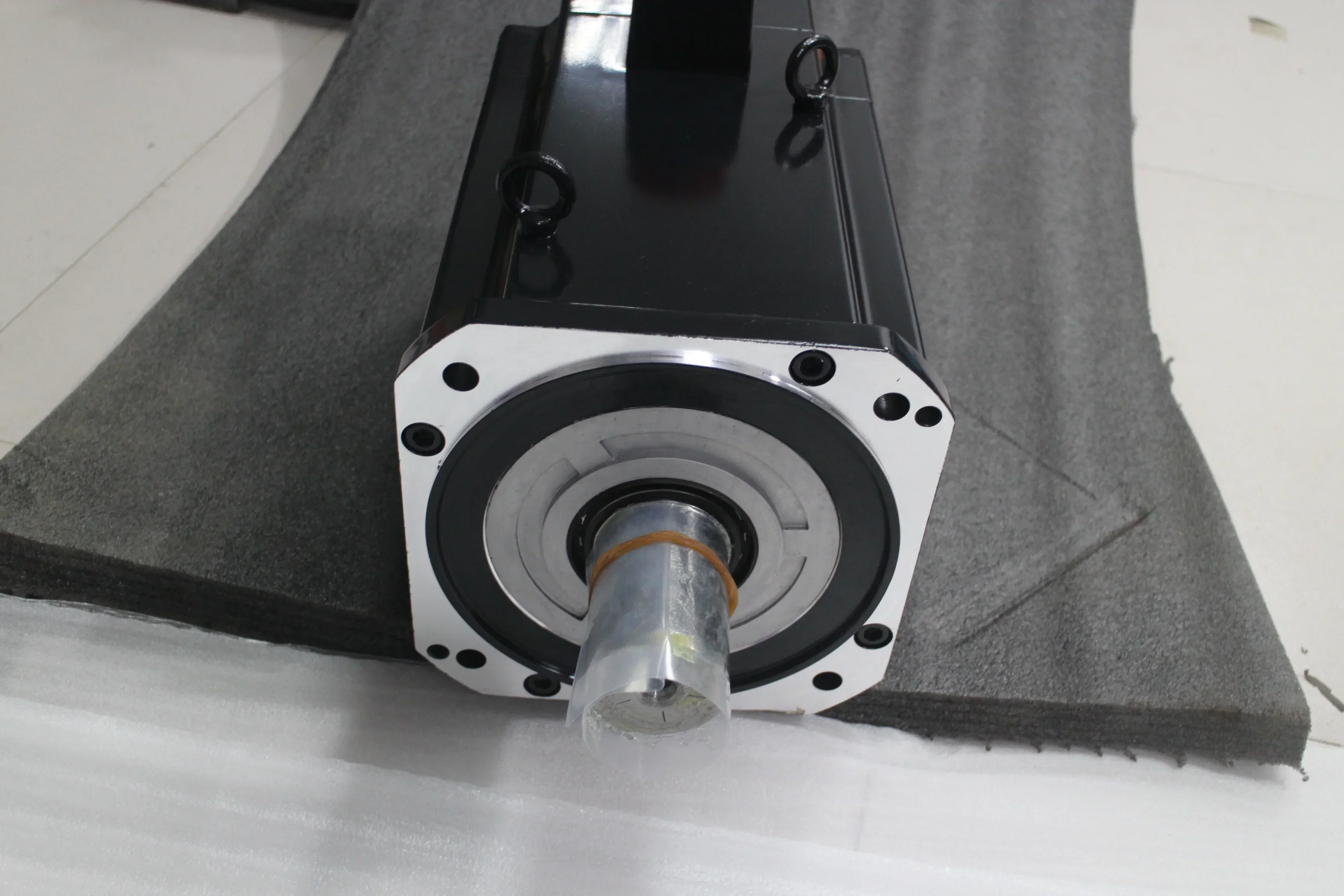 Новый и оригинальный Серводвигатель с ЧПУ