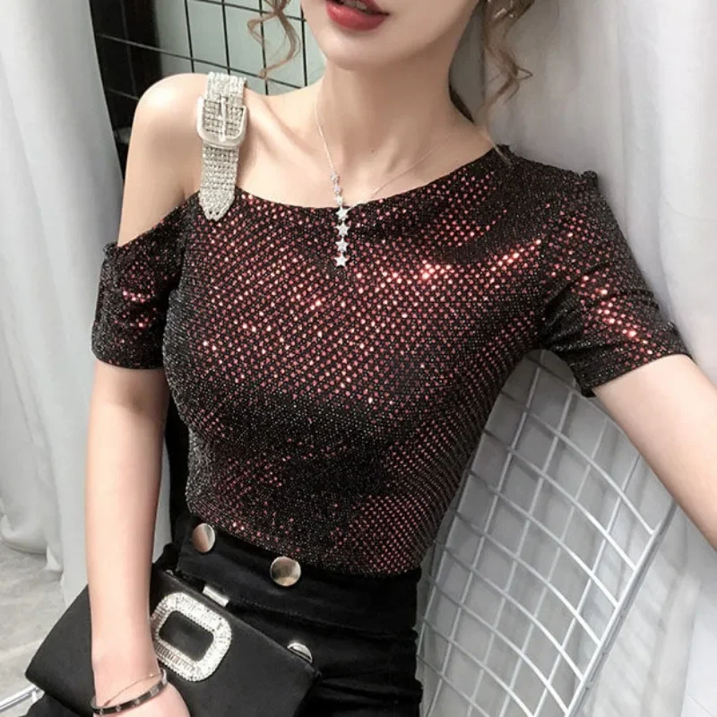 مثير قبالة الكتف تي شيرت للنساء الصيف الزي امرأة بلايز ألو الكورية ملابس عصرية قطعة واحدة مراجعات الملابس المحملة أنيقة