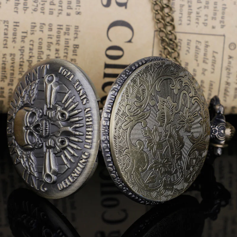فريدة من نوعها بندقية الجمجمة ساعة الجيب مع سلسلة Steampunk خمر قلادة فوب سلسلة ساعات رجالية كرونوغراف الهدايا