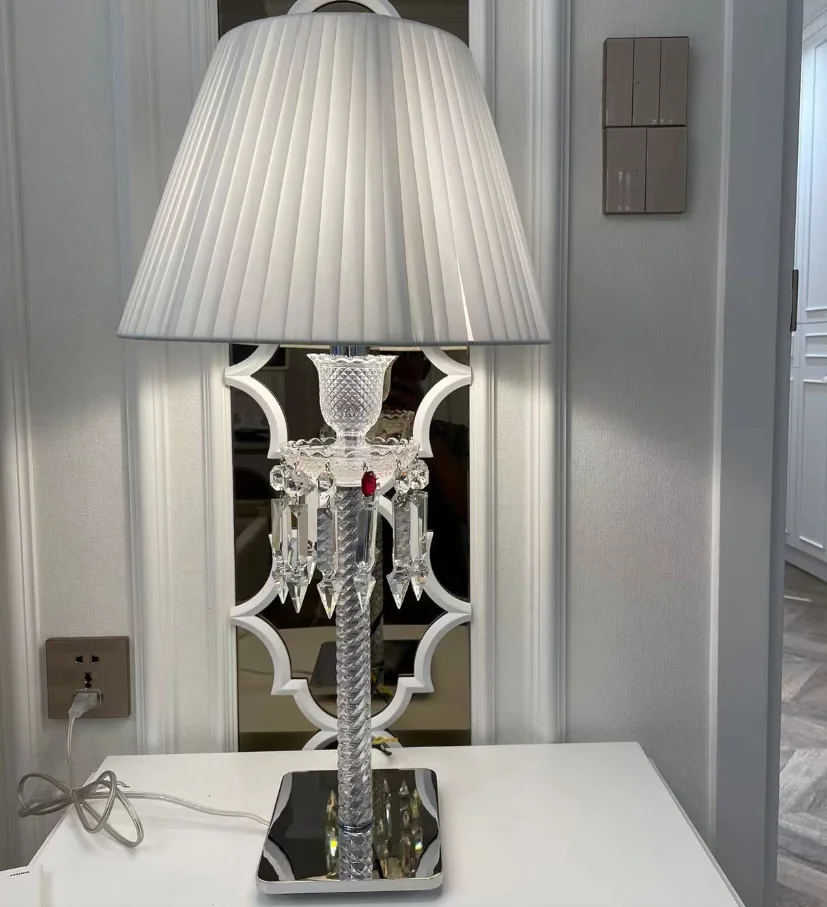 Европейская настольная лампа для спальни, прикроватная тумбочка, креативная декоративная свадебная комната, скандинавская теплая светодиодная настольная лампа D40cm H60cm E27, 100% гарантия