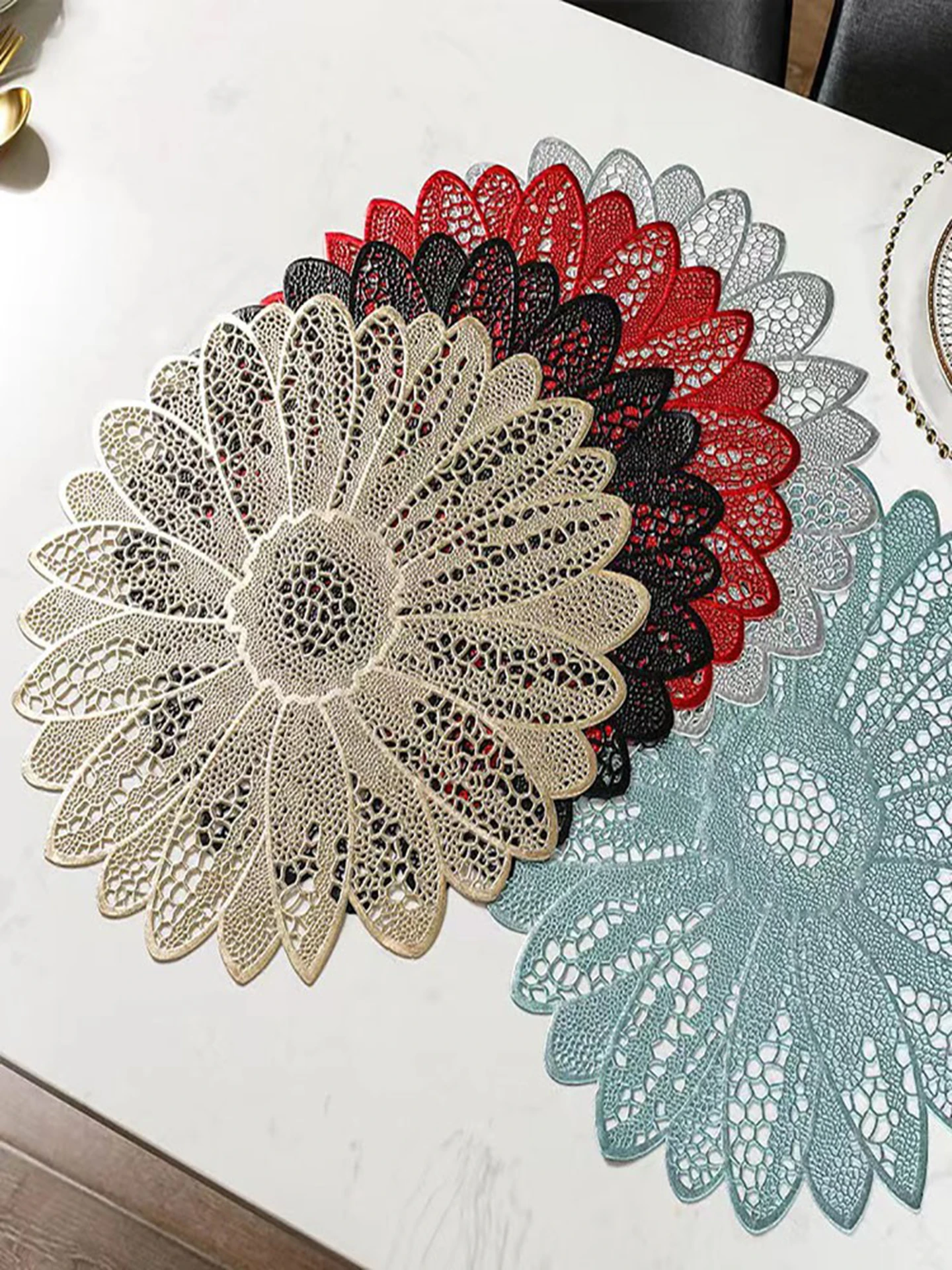 

American Sle Dining Mat Luxury Gold Hollow out Heat Resistant Table Pad Anti Slip Tea Table Decorative Pad Tray Pad Desktop...